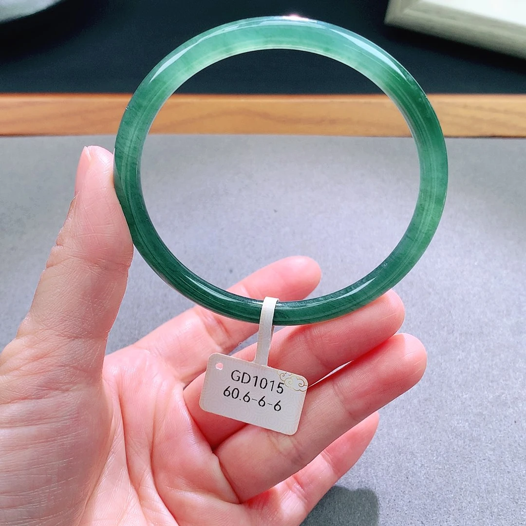 翡翠未镶嵌手镯天然翡翠手镯a货