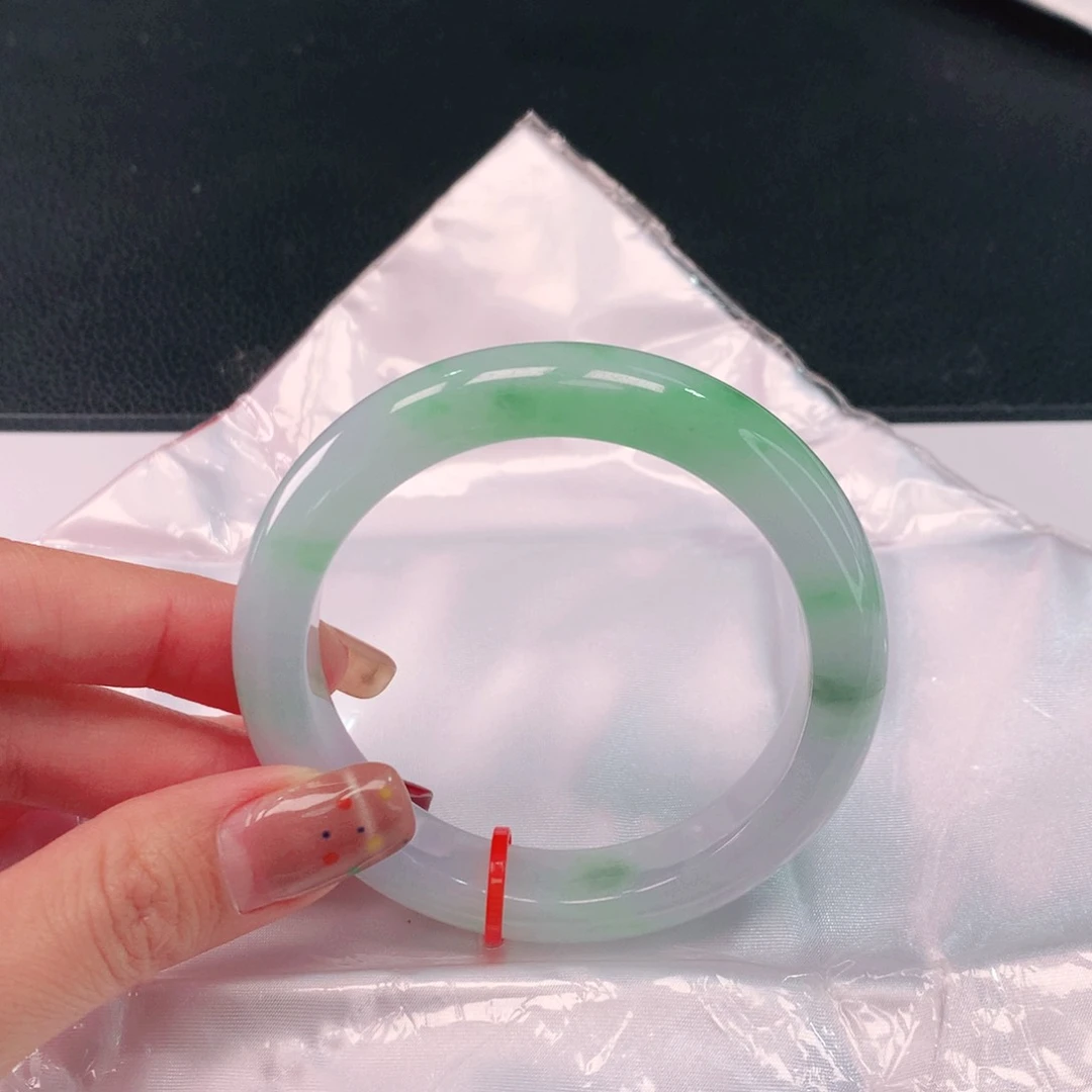 未镶嵌手镯翡翠011