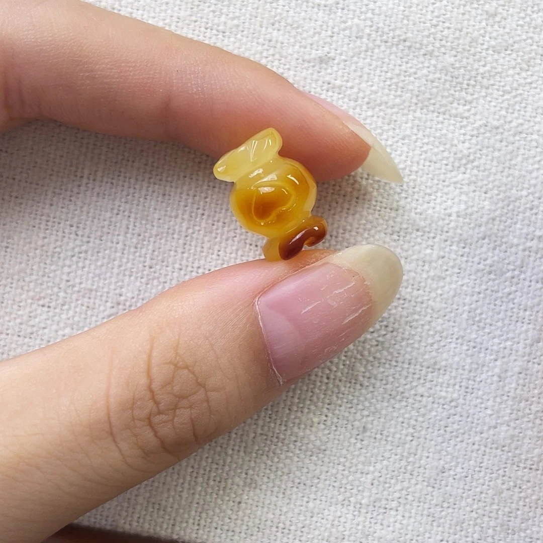 裸石琥珀未镶嵌糖果