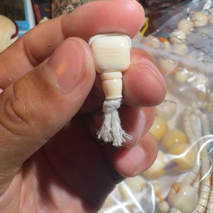 A***D菩提根/象牙果吊坠