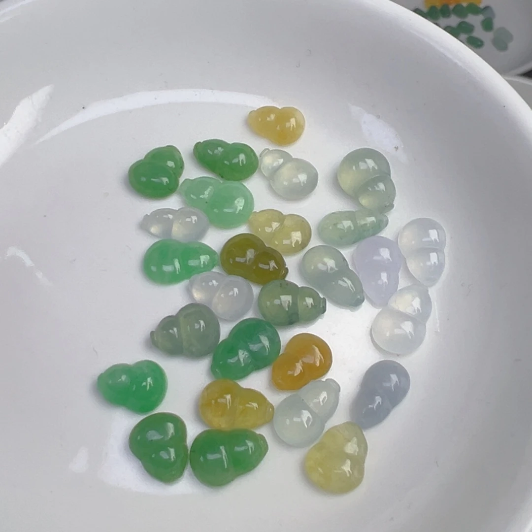 翡翠散珠葫芦一个