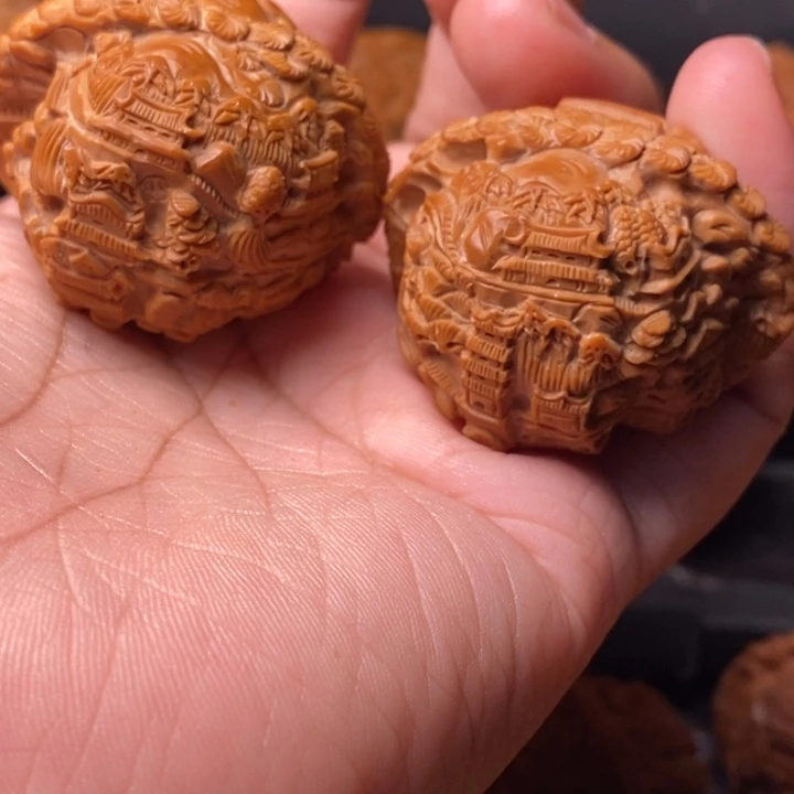 画***糖文玩核桃把件山水