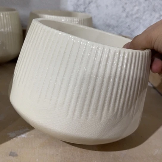 多肉绿植陶瓷花盆9.9包邮，有孔