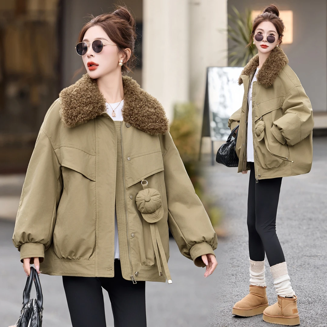 休闲时尚工装派克羽绒服女2025冬季新款宽松羊羔毛拼接白鸭绒外套