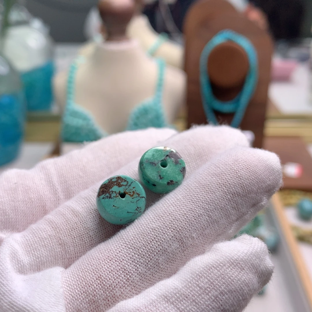 绿松石未镶嵌饰品