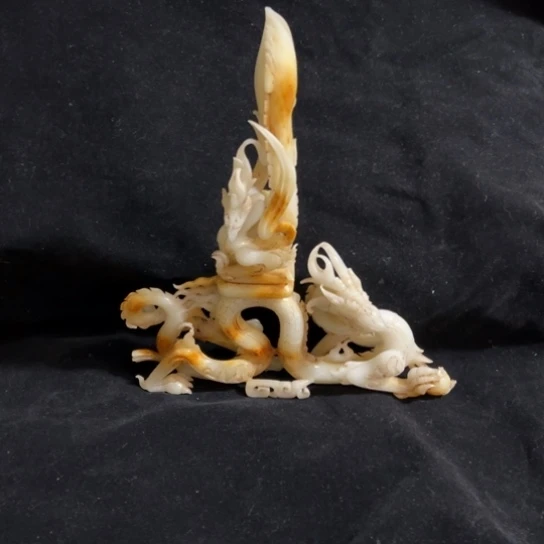 和田玉颈饰未镶嵌大*兄