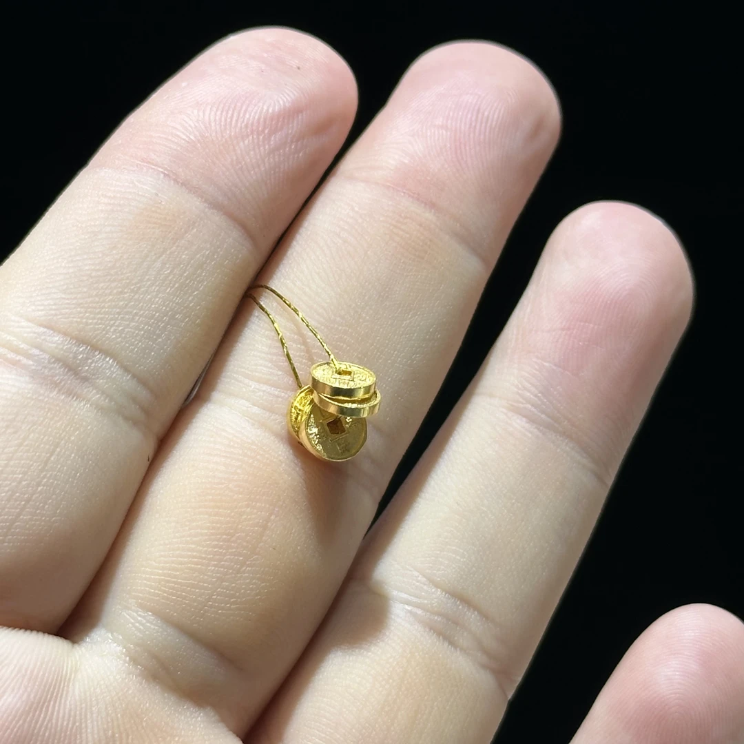 足金999 卡6 五帝币通孔 2.280