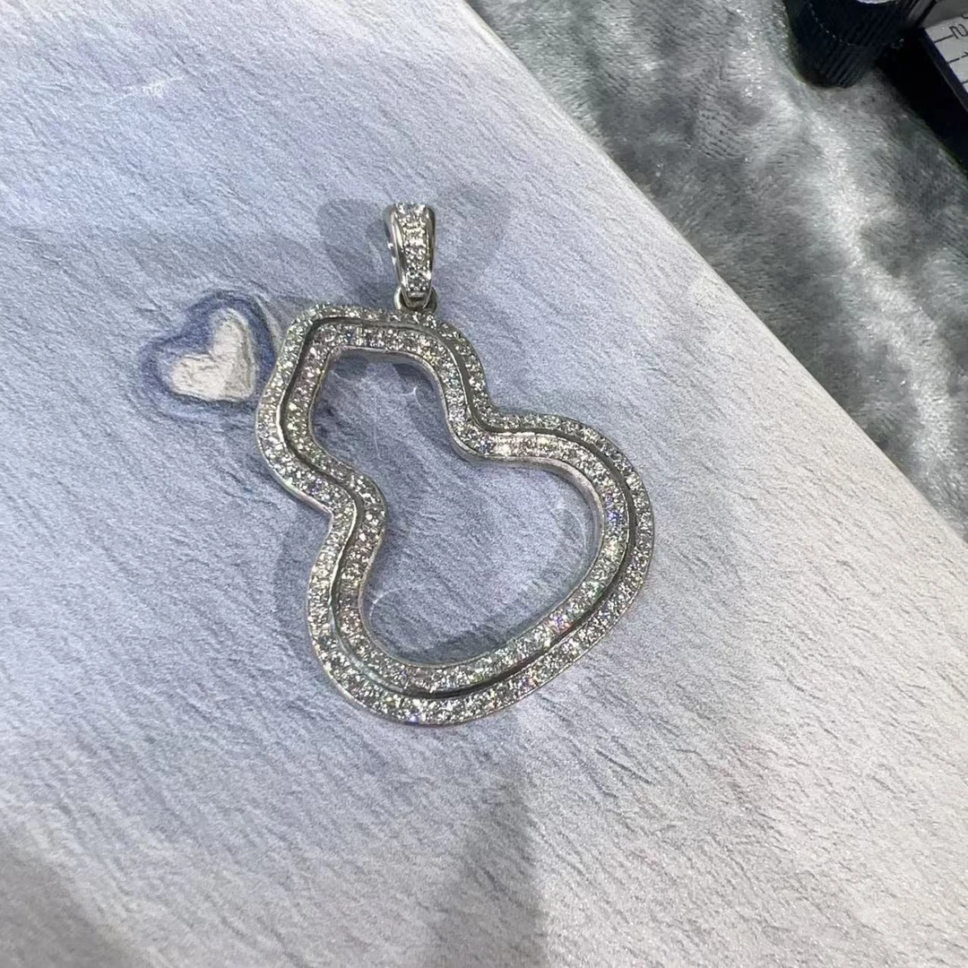 铂金Pt950吊坠    8.56克