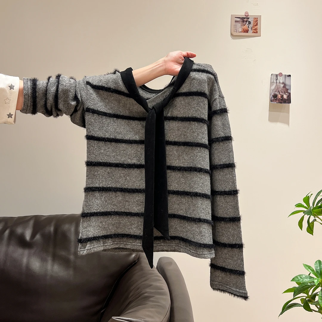 灰色条纹拼接绑带长袖打底衫女2025秋冬慵懒风设计感韩系t恤上衣