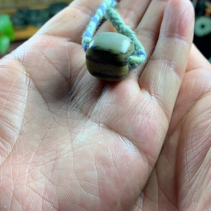 岫岩河磨玉（透闪石质玉）吊坠未镶嵌