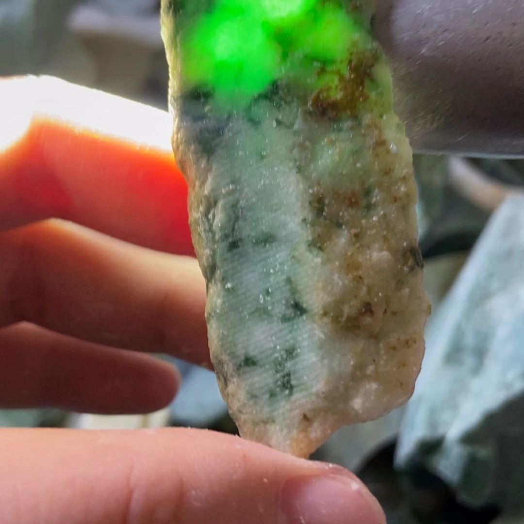 翡翠未镶嵌颈饰天然翡翠