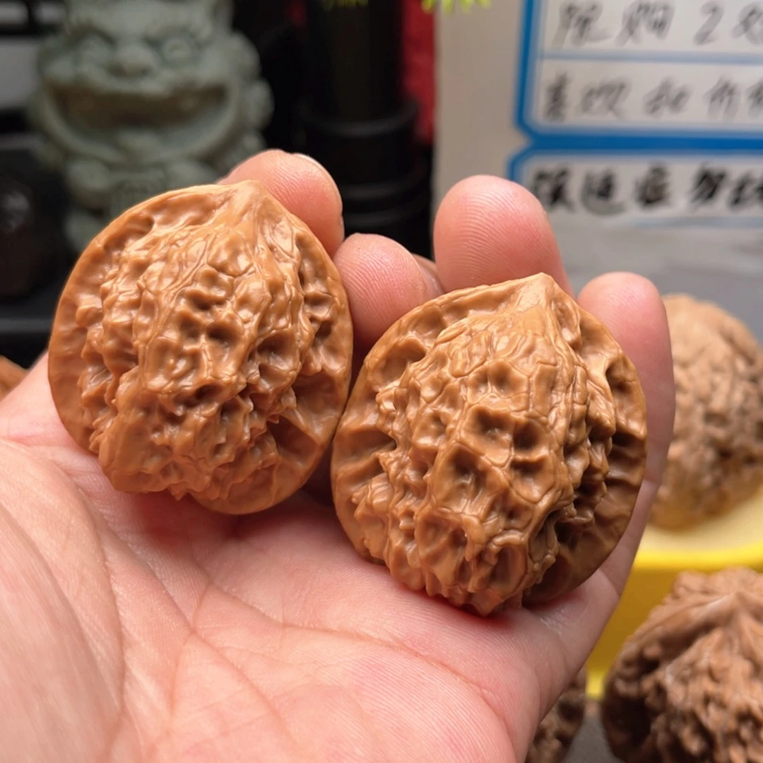 文玩核桃吊坠36玉玲珑