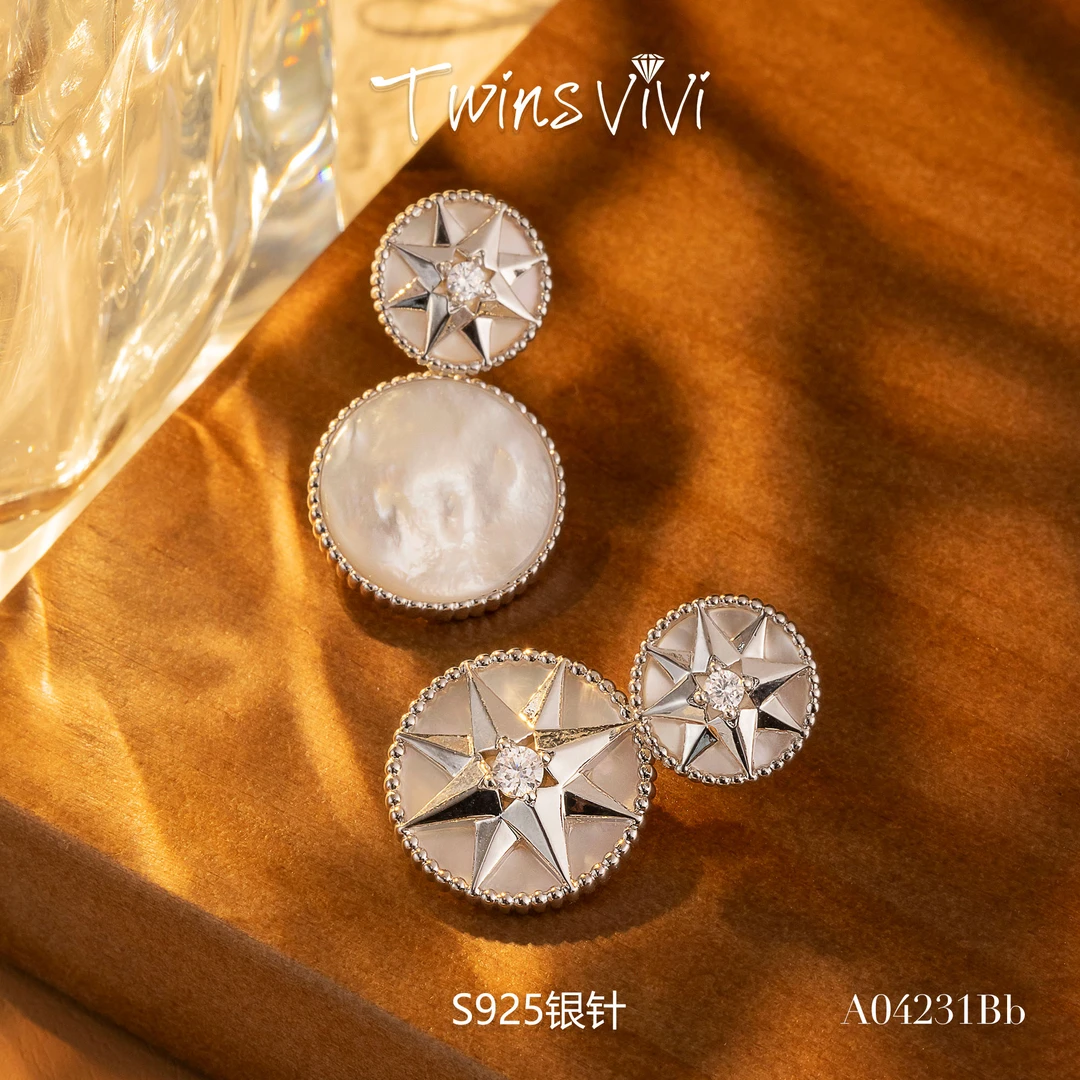 TWINS VIVI 铜合金合成锆石耳饰 镀k金 双面罗盘耳钉/A04231
