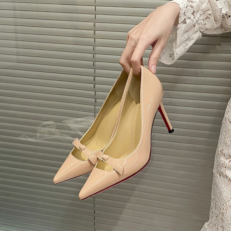 2025春夏新款漆皮裸色法式蝴蝶结气质御姐不累脚尖头细跟高跟鞋女