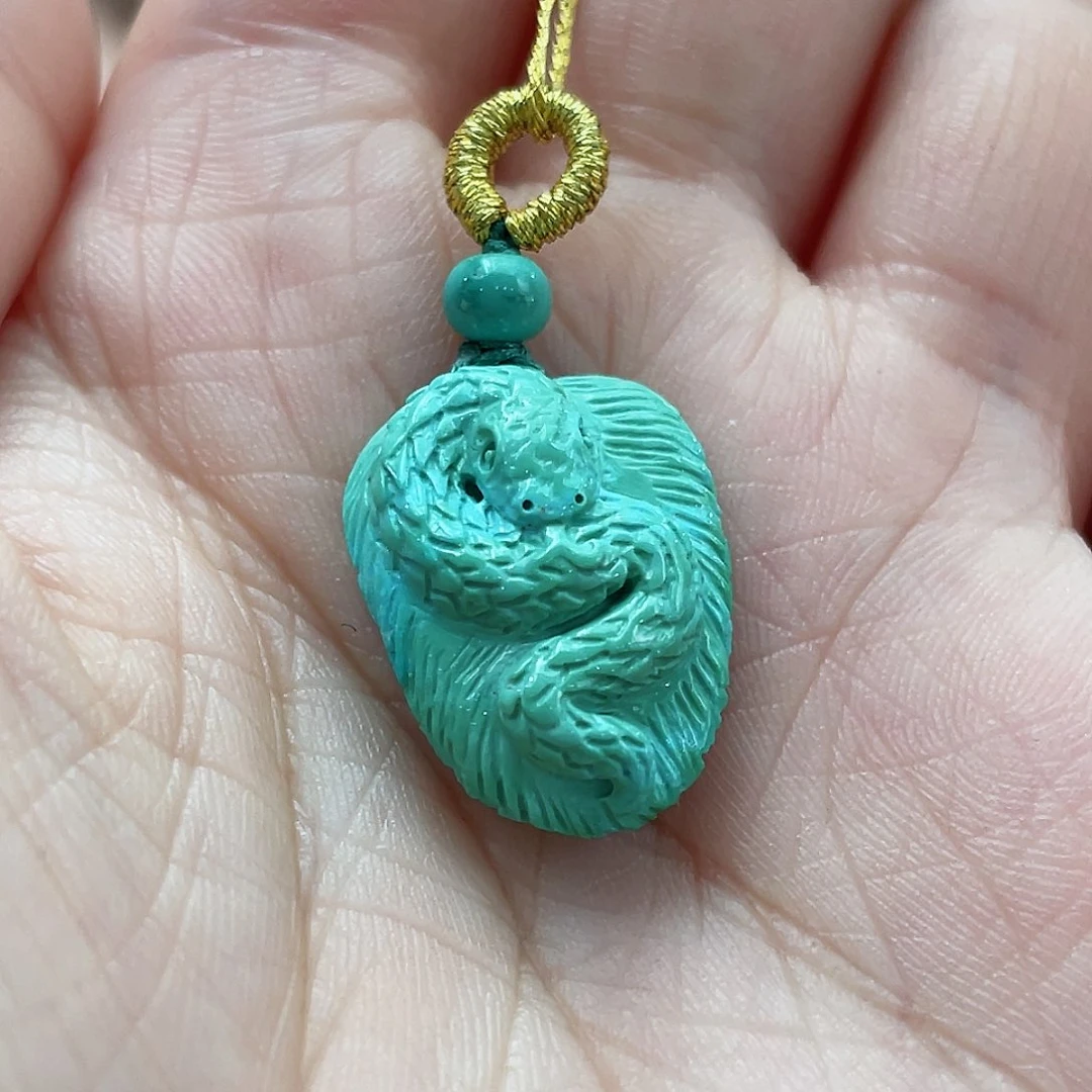 绿松石颈饰未镶嵌