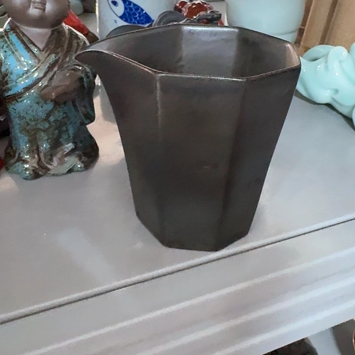 主人杯一个,瓷。。品茗瓷