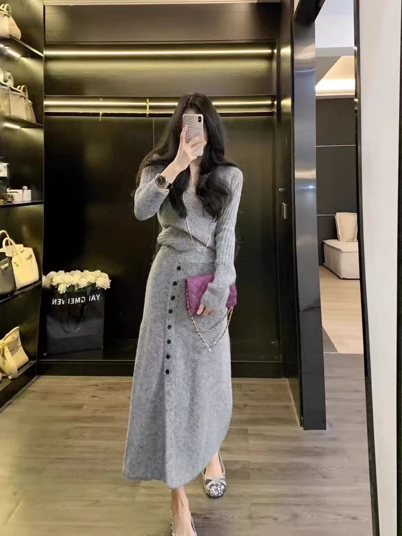 2025秋冬新款法式高级感减龄显瘦针织上衣百搭半身裙小香风套装女