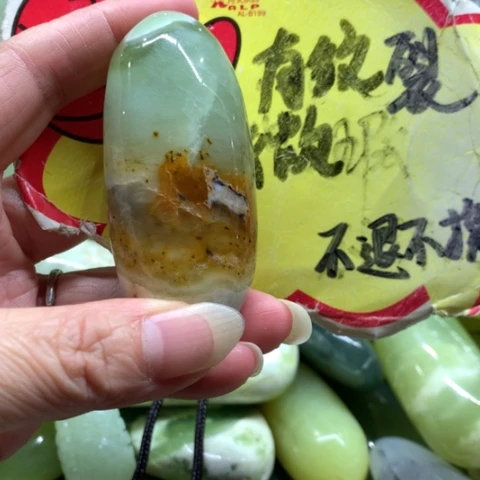 蛇纹石玉未镶嵌手把件