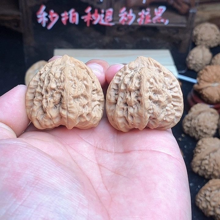 文玩核桃吊坠40佛肚