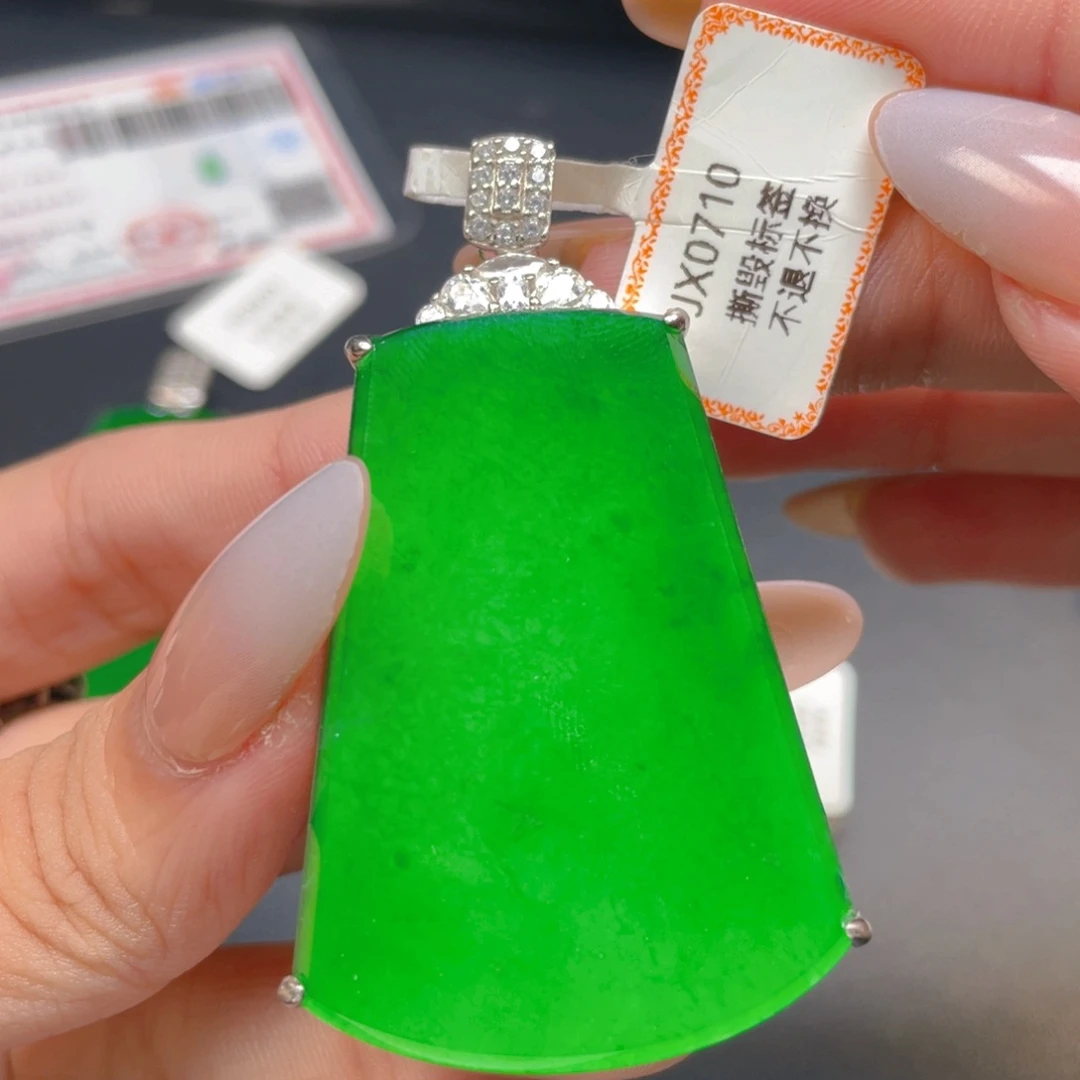 【闪购商品】颈饰银S925镶嵌翡翠翡翠