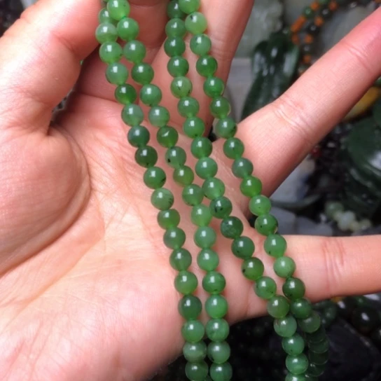 和田玉未镶嵌把件多样性