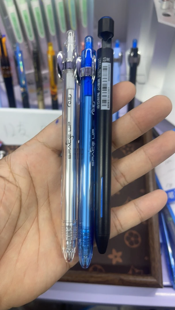 3支笔-2玩转1悬镜中性笔