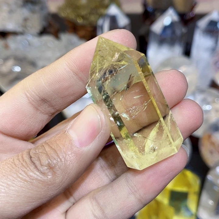 水晶摆件未镶嵌六棱柱