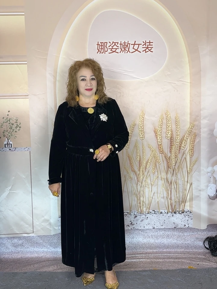 娜姿嫩长款咖啡色F黑色复古港风均码