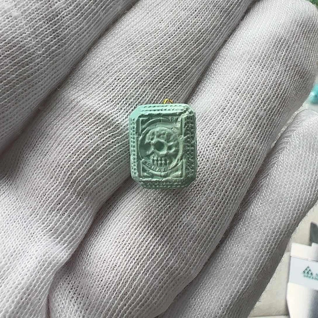 绿松石配饰未镶嵌