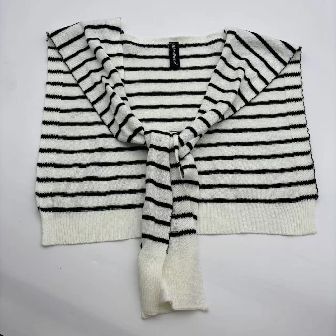 A薄款外搭披肩百搭冬季护颈条纹厚款披肩