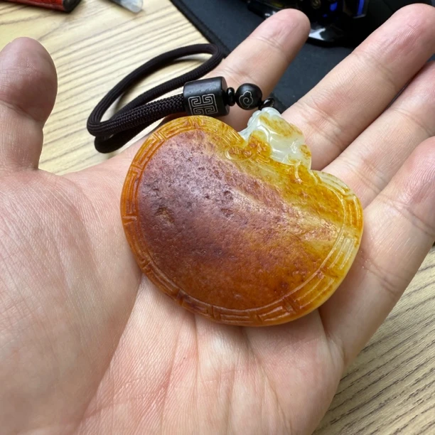 石包沁色龙龟把玩手把件