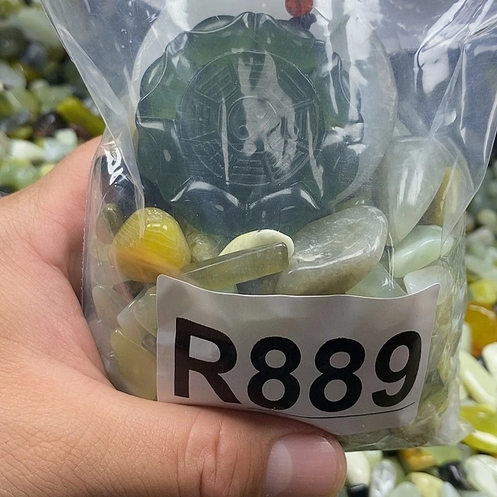 岫玉未镶嵌鱼缸石