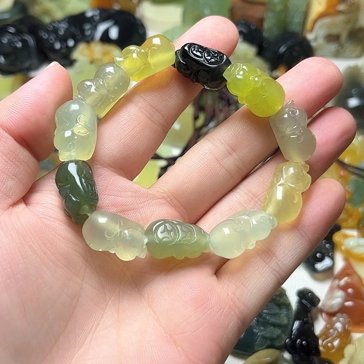 未镶嵌蛇纹石玉颈饰三**森