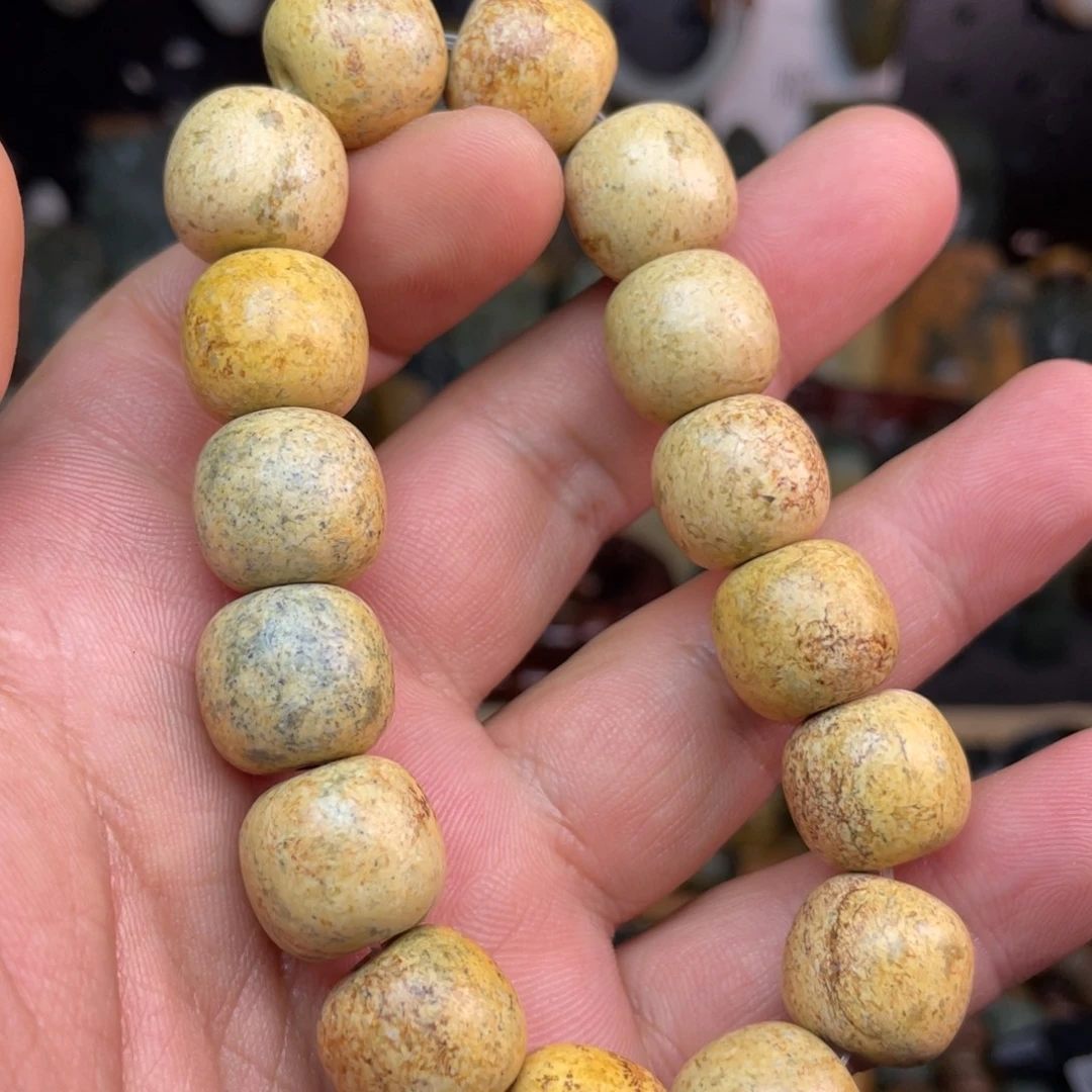 岫岩河磨玉（透闪石质玉）未镶嵌颈饰15×13