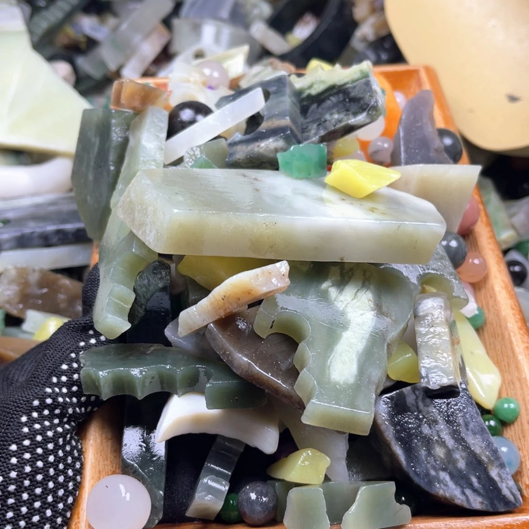 和田玉未镶嵌毛衣链无****兽