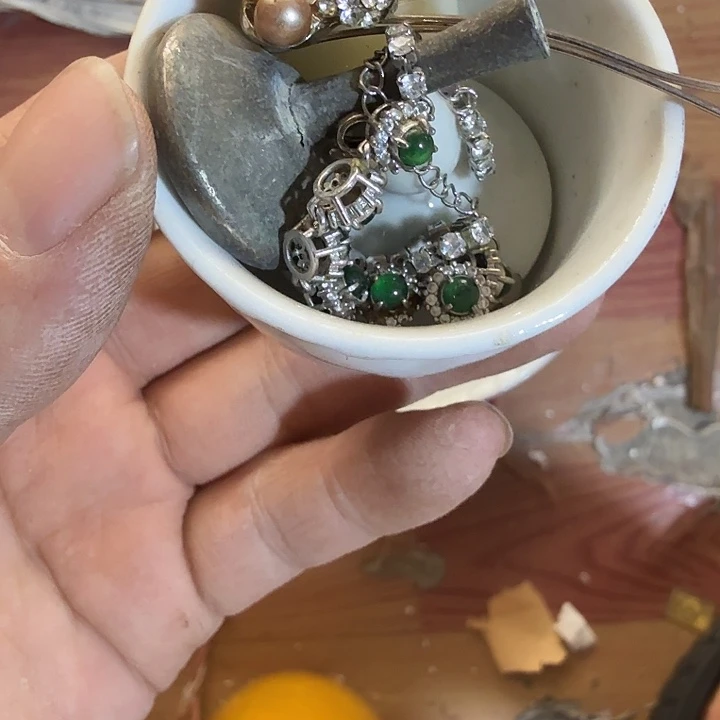 苦***来扇子 哈哈哈哈哈哈哈哈家家户户