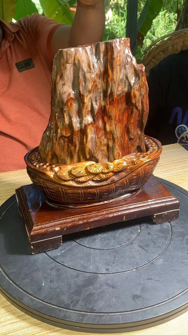 精美树化玉摆件2025119
