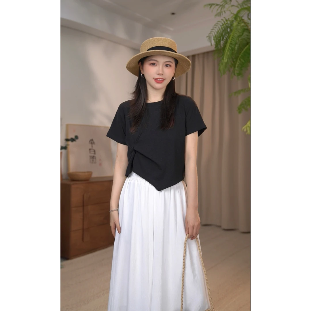 圆圆【闹别扭】 时尚休闲百搭短款设计不规则纯色扭结T恤  YY 7868