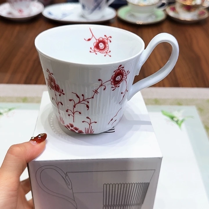 瓷片杯子杯子杯子水杯杯子水杯