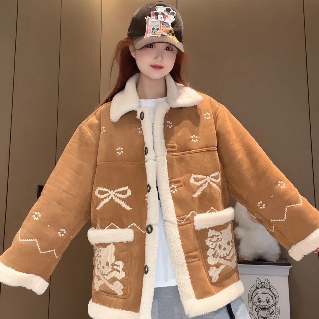 【方方定制】休闲宽松刺绣可爱蝴蝶结毛绒外套 F146