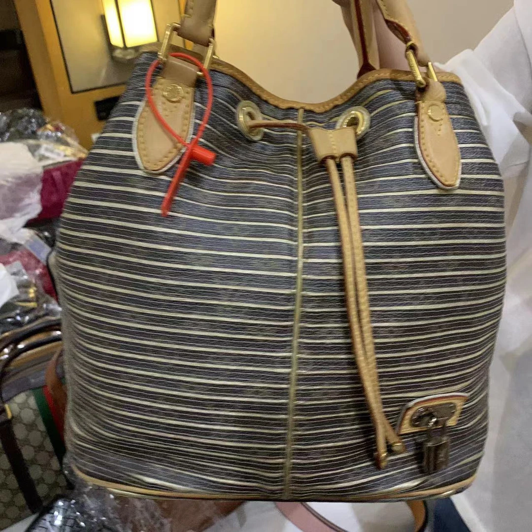 95新 LouisVuitton/路易威登 17-08单肩包