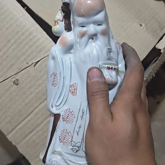 茶盏陶瓷盘子碗啥都有
