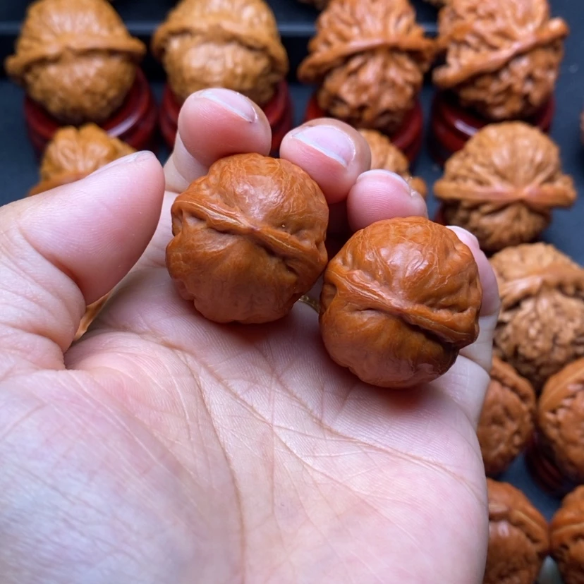 【闪购商品】文玩核桃把件瓷娃娃