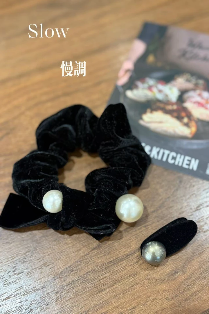 【金小姐】珍珠蝴蝶结丝绒发圈