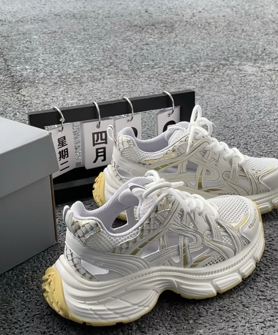 女士透气运动鞋老爹鞋女款时尚休闲鞋女鞋拼色春季