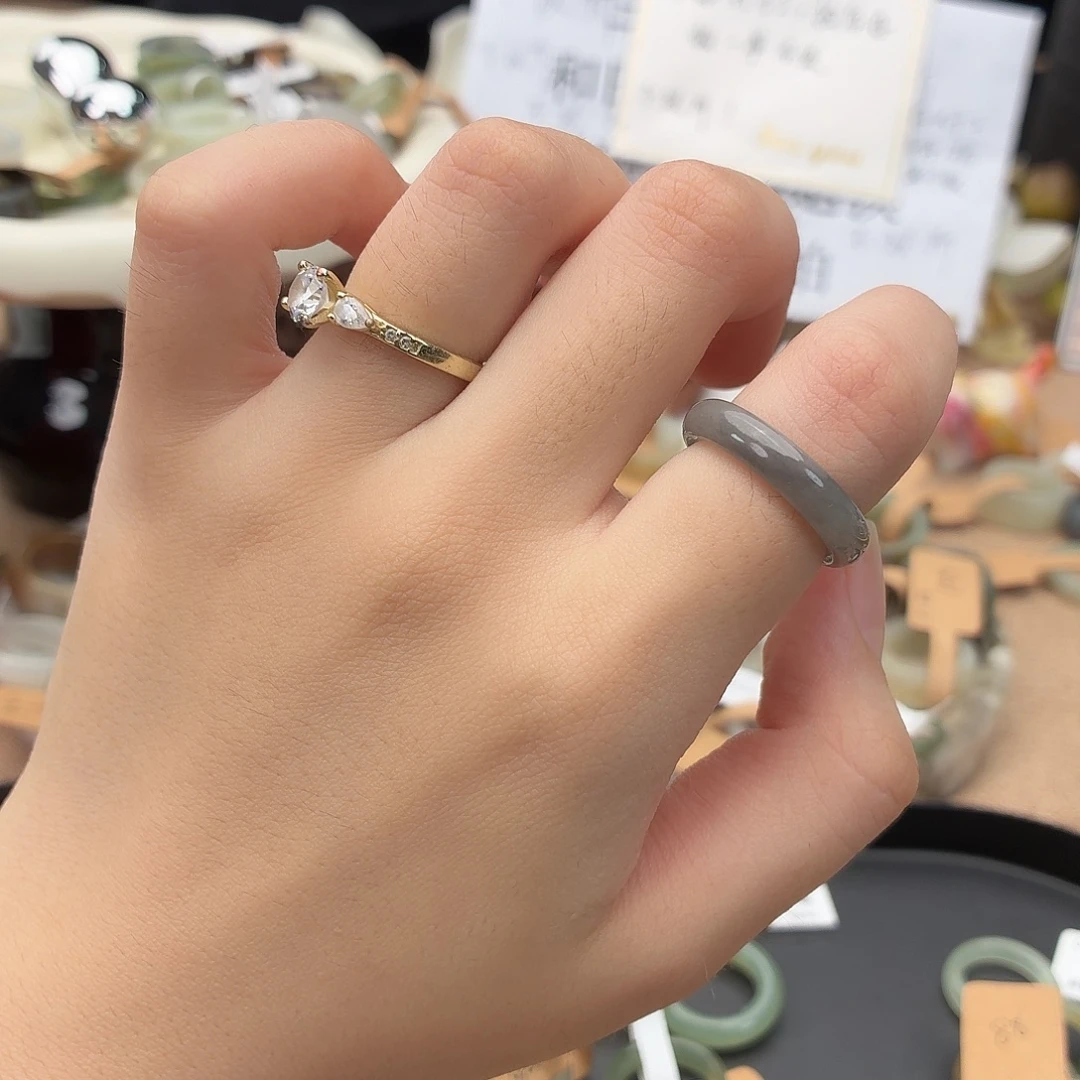 和田玉（糖玉）戒指未镶嵌x49冰透灰17.1不退换