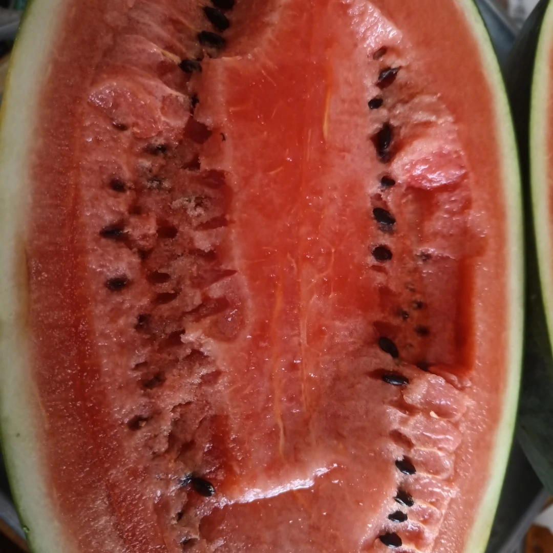 黑美人西瓜半个3.8/4.0斤