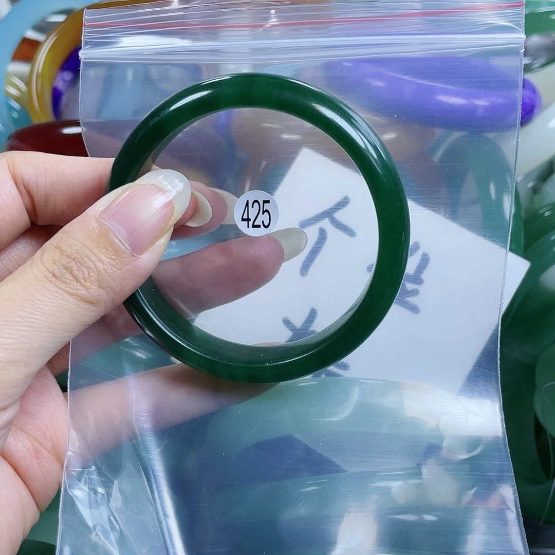 石英质玉手镯未镶嵌54