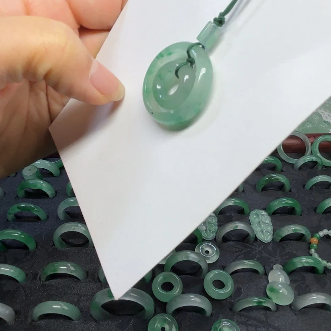 石英质玉（非洲翠）未镶嵌戒指  珠子  手镯戒指甜甜圈组合吊坠