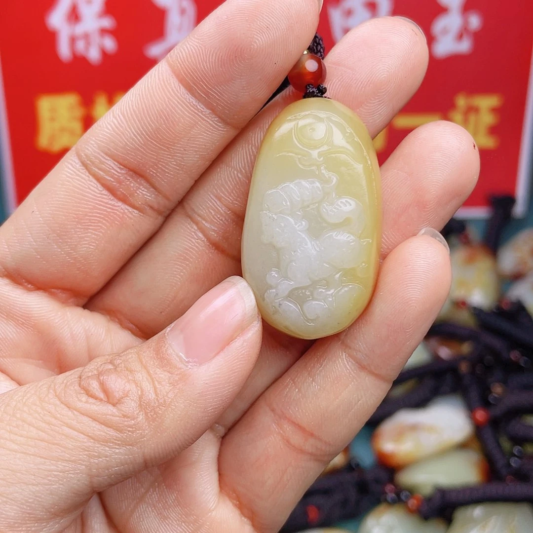和田玉颈饰未镶嵌